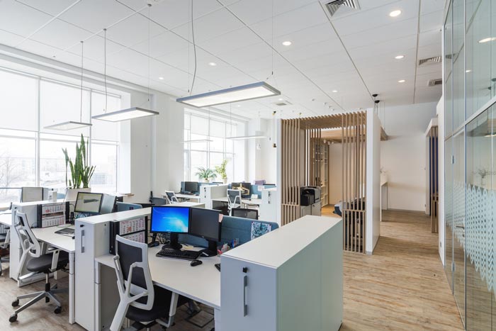從長沙辦公室裝修案例解說辦公空間設計的注意事項 
